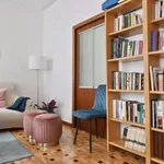 Rent 4 bedroom apartment of 152 m² in madrid