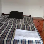 Rent 3 bedroom apartment in Lisbon