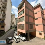 Affitto 3 camera appartamento di 80 m² in Naples