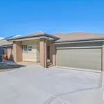 Rent 4 bedroom house in Port Macquarie