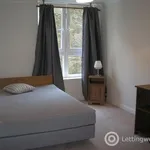 Rent 3 bedroom apartment in Edinburgh