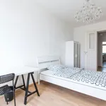 Rent 5 bedroom apartment in Berlin