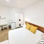 Rent a room of 65 m² in barcelona