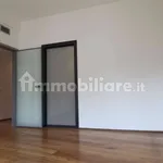 Rent 3 bedroom apartment of 90 m² in Como