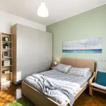 Rent a room in milan