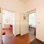 Rent 1 bedroom apartment of 65 m² in Florence