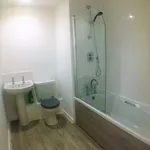 Rent 2 bedroom flat in Salford