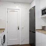 Rent a room of 90 m² in madrid