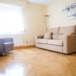 Alquilo 4 dormitorio apartamento de 100 m² en Madrid