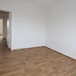 Miete 4 Schlafzimmer wohnung von 65 m² in Dessau-Roßlau