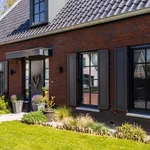 Huur 3 slaapkamer huis van 221 m² in Oostvoorne