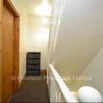 Rent 4 bedroom house in Leeds