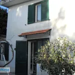 Affitto 5 camera casa di 160 m² in Giugliano in Campania