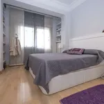 Rent 3 bedroom apartment of 80 m² in madrid