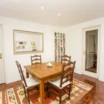 Rent a room of 80 m² in lisbon