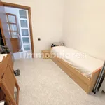 Rent 3 bedroom apartment of 90 m² in Verona