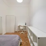 Rent 11 bedroom apartment in Lisbon