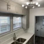 Rent 4 bedroom apartment in Long Beach