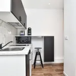 Appartement de 28 m² avec 4 chambre(s) en location à Saint Denis