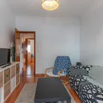 Apartamento T2 em Algés para Arrendar