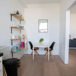 Huur 4 slaapkamer appartement van 88 m² in Koningsplein en omgeving