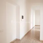 Rent 3 bedroom apartment of 100 m² in Latina