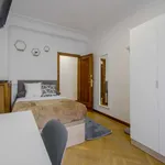 Rent a room of 110 m² in madrid