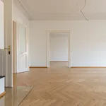 Miete 5 Schlafzimmer wohnung von 199 m² in Leipzig