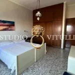 Rent 3 bedroom apartment of 90 m² in Bari