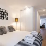 Rent 1 bedroom apartment of 55 m² in Porto