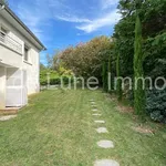 Rent 6 bedroom house of 178 m² in Saint-Didier-Au-Mont-d'Or