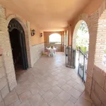 Rent 3 bedroom house of 100 m² in Baeza