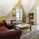 Rent 2 bedroom apartment of 1076 m² in vienna