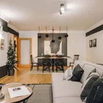 Rent 6 bedroom apartment of 165 m² in Lisboa