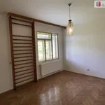 Pronajměte si 4 ložnic/e byt o rozloze 107 m² v Luhačovice