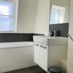 Rent 2 bedroom flat in Kent