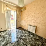 Affitto 2 camera appartamento di 75 m² in Naples