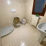 Rent 6 bedroom house of 200 m² in Appiano Gentile