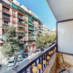 Rent a room of 125 m² in Valencia