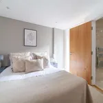 Rent 3 bedroom flat of 93 m² in london