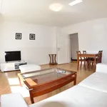 Miete 2 Schlafzimmer wohnung von 753 m² in Zurich