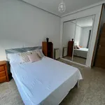 Rent 4 bedroom apartment in Madrid