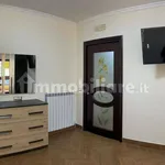 Rent 2 bedroom apartment of 80 m² in Naples