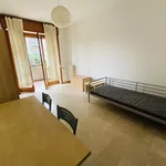 Rent 2 bedroom apartment of 90 m² in Milano