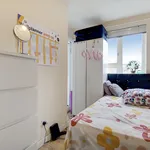 Rent 4 bedroom flat of 64 m² in london