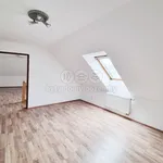 Pronajměte si 3 ložnic/e byt o rozloze 79 m² v Karlovy Vary