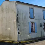 Appartement de 44 m² avec 3 chambre(s) en location à L EGUILLE