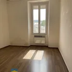 Rent 3 bedroom apartment of 52 m² in Marseille