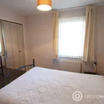 Rent 2 bedroom flat in Aberdeen