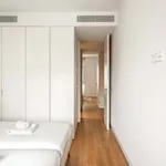 Rent 5 bedroom apartment of 92 m² in Lisboa